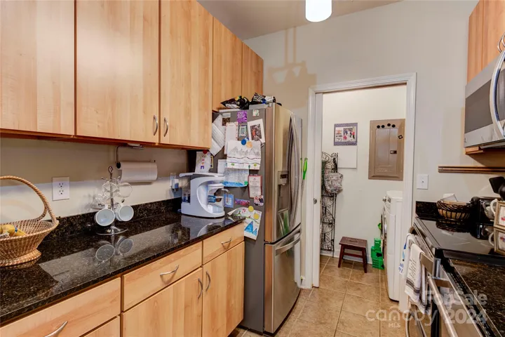 Kitchen with Laundry Room on the side