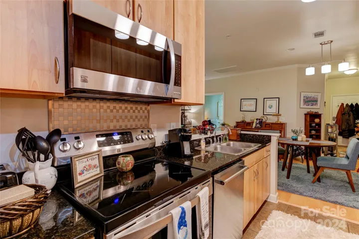 Kitchen with Dining Room on the side