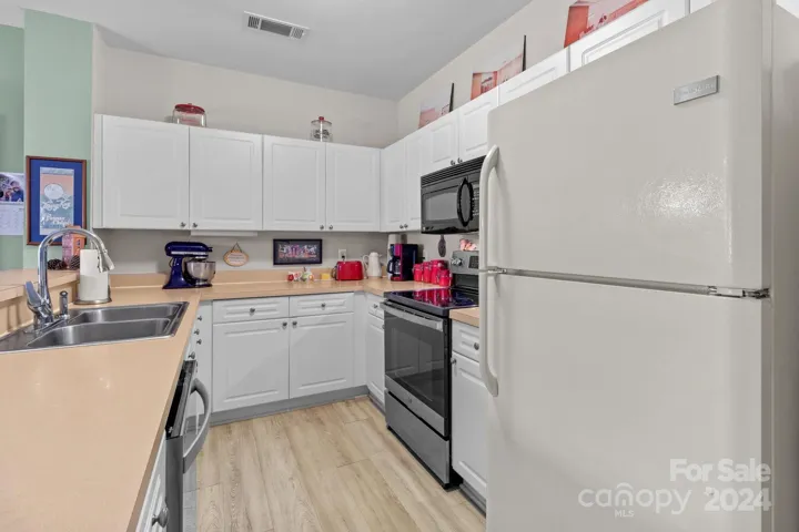 Plenty of counter space for meal preparation