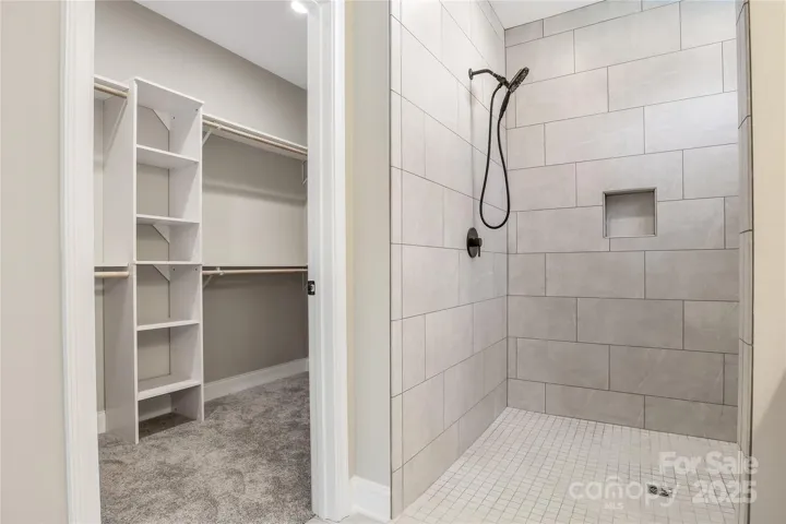 Primary bath-Picture is a model