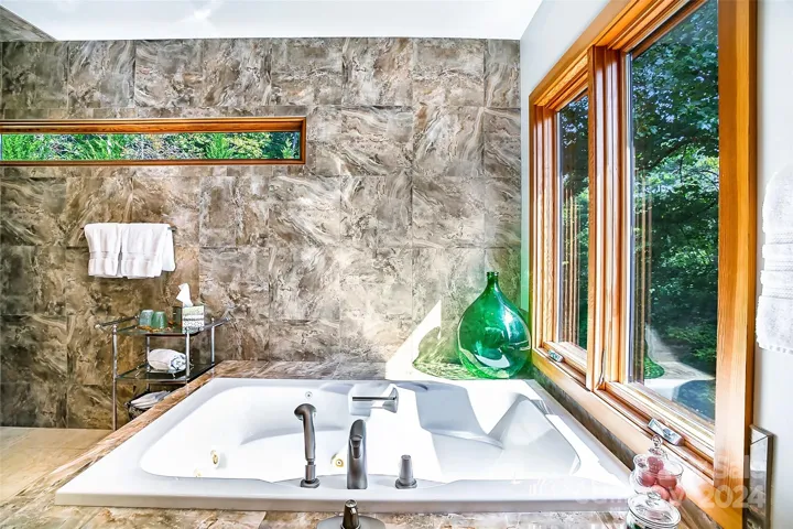 Primary bathroom jetted tub