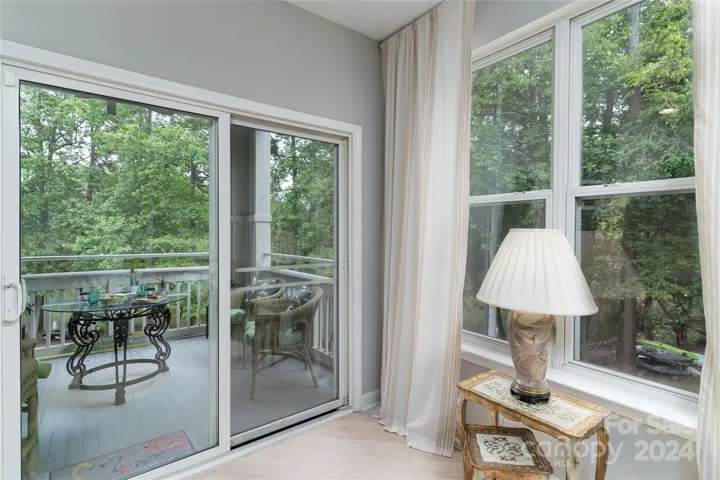 Lots of light in this unit