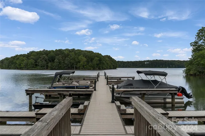 Boat slips are available to lease through HOA
