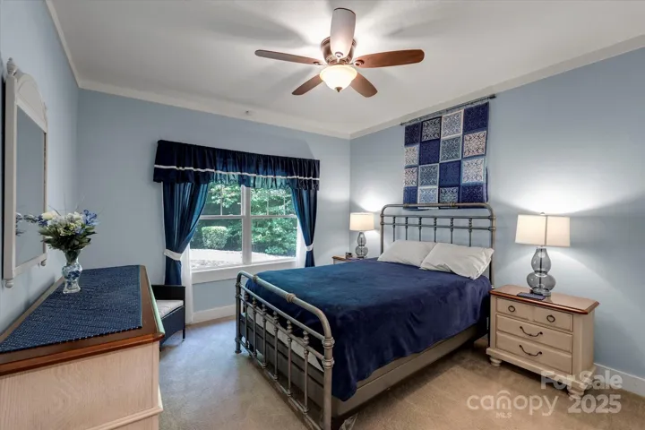 3rd bedroom on main level also has walk in closet