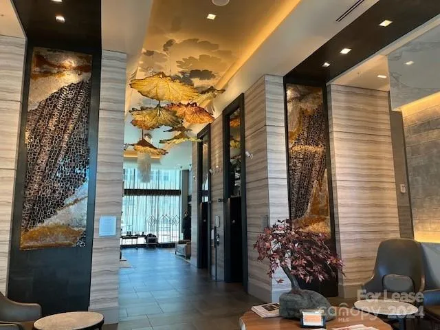 Arras Hotel Lobby