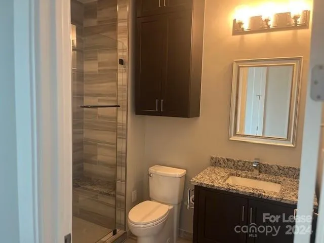 2nd Bathroom
