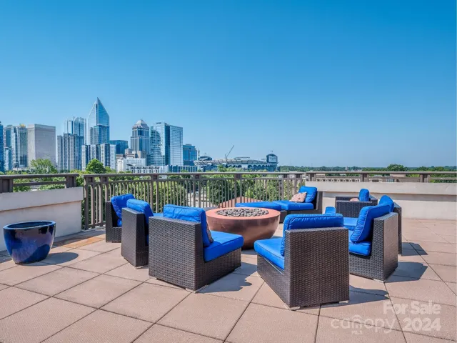 Community Rooftop Terrace!