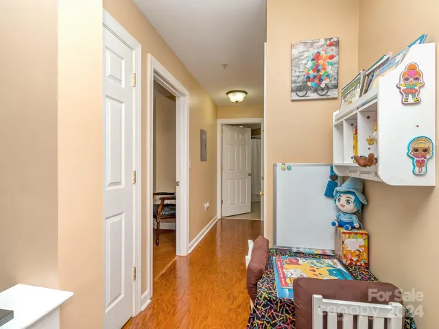 Hallway to 2nd bed and bath!  Split bedroom floor plan.