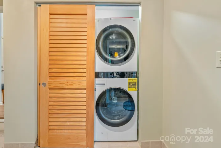 Newer Washer and Dryer on Main Level Convey