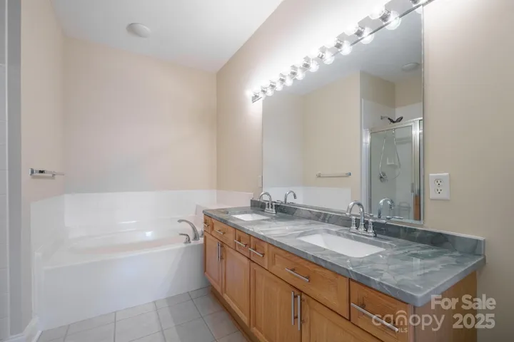 Master bath with new paint and granite!