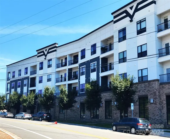 Condo located in beautiful new building in NODA