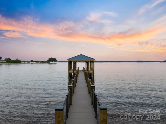 Dock/View