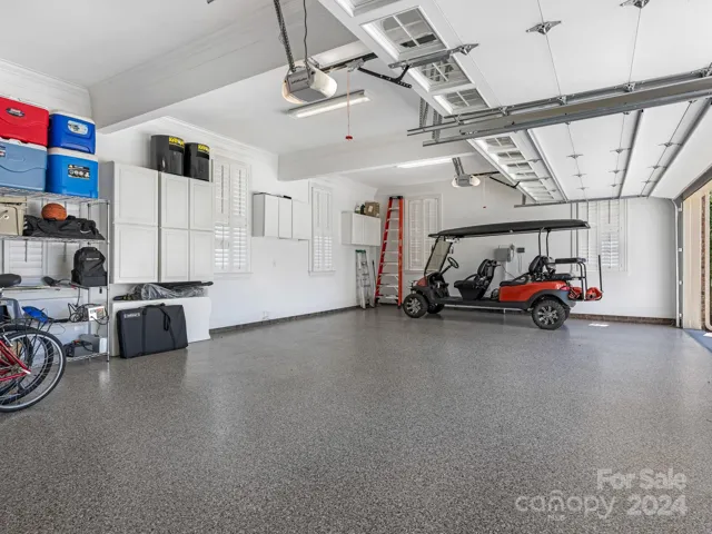 3 Car Garage