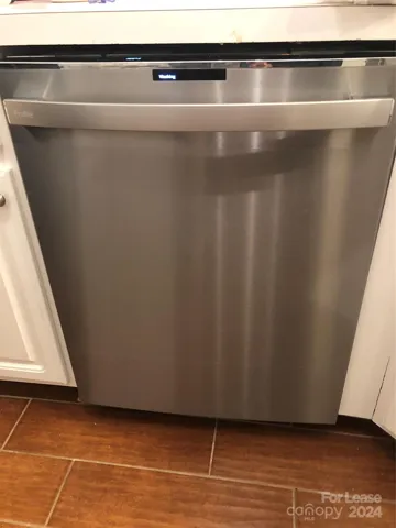 New GE Profile Stainless steel dishwasher - quiet!