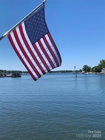 See the Osprey nest in the channel?
