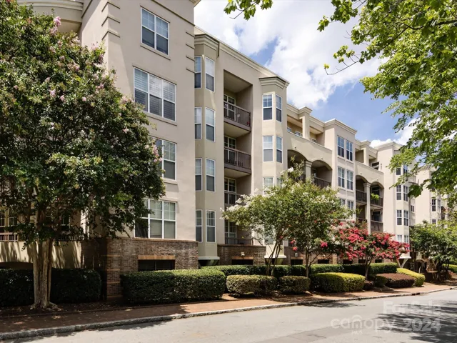 Welcome to Park Plaza!