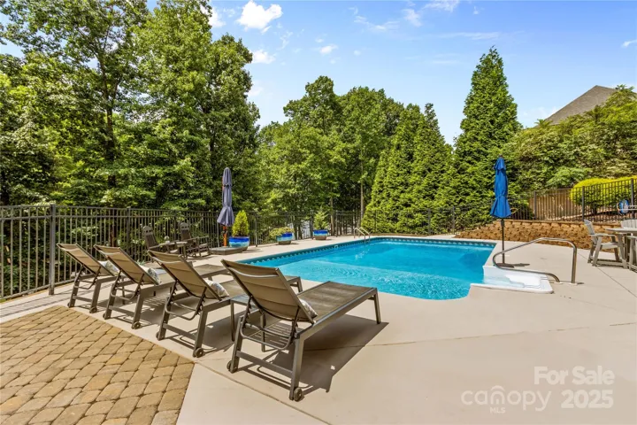 Lounge beside the Pool