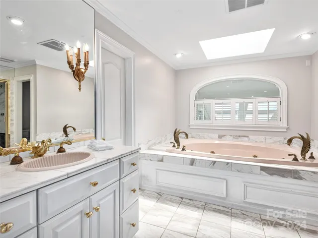 Master bath 2nd level