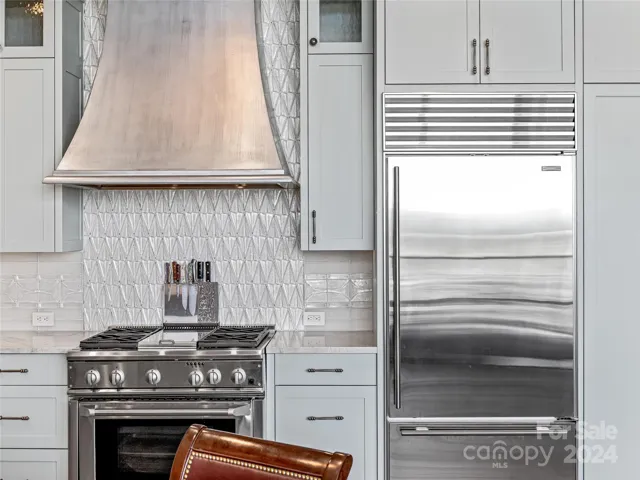 Gas range and Sub-Zero refrigerator