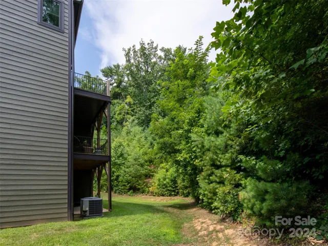The side and back of the townhouse