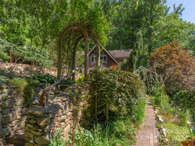 Rock Walls, Pathways & Perennials