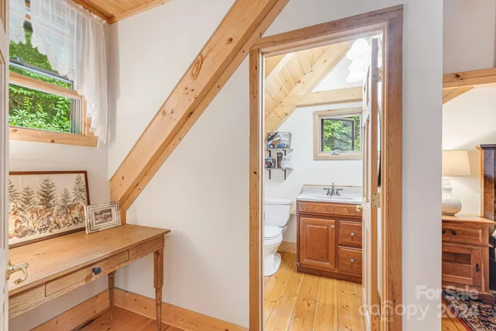 2nd floor bedroom-bathroom