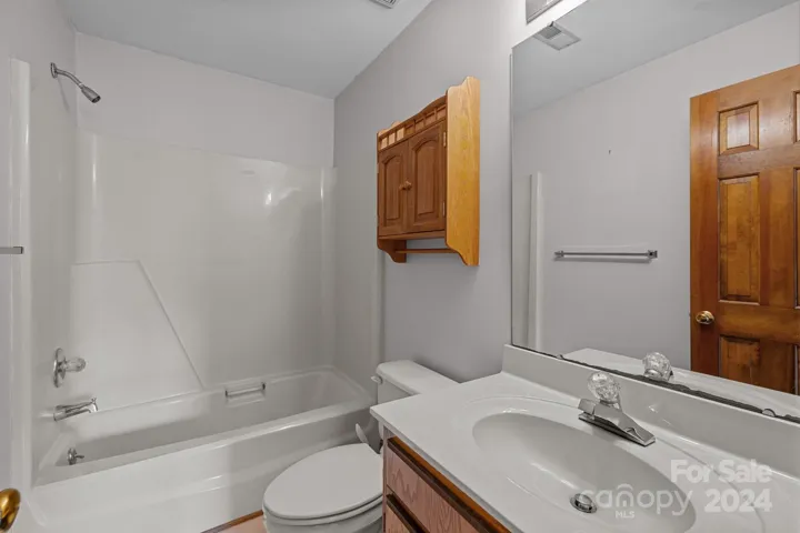 Bedroom 2 bath