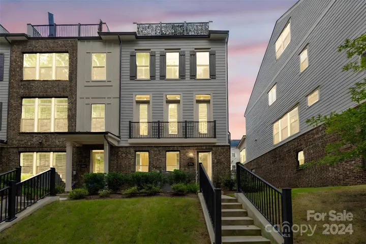 Townhome with Elevator