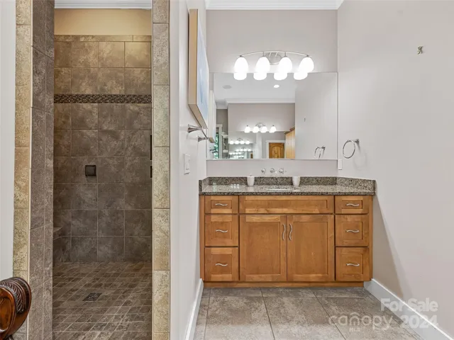 Large Walk-In Shower With Bench and Niche