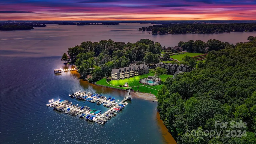 Welcome to Hideaway Condo!