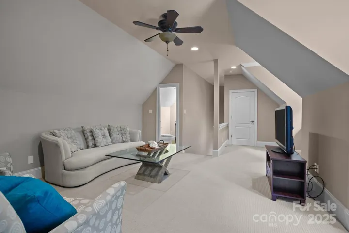 Bonus Room/ Flex Room/ Powder Room