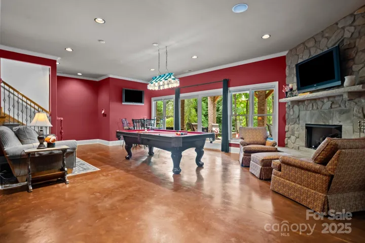 Biilards Room