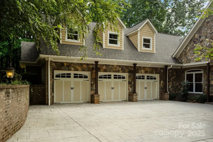 Three Car Garage