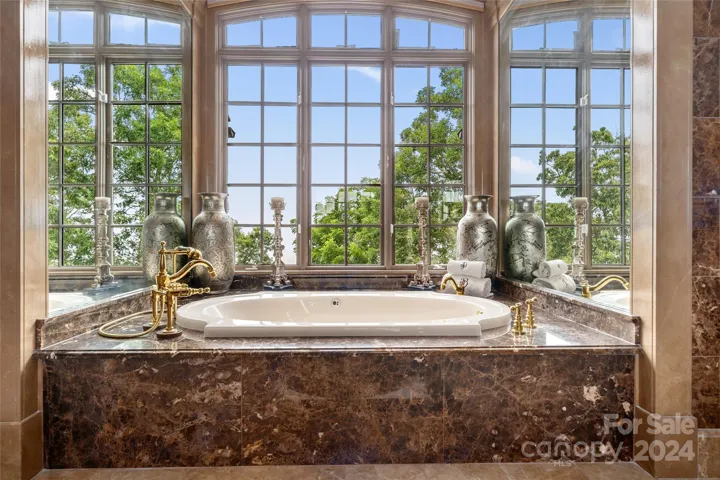 Two person Jacuzzi Tub