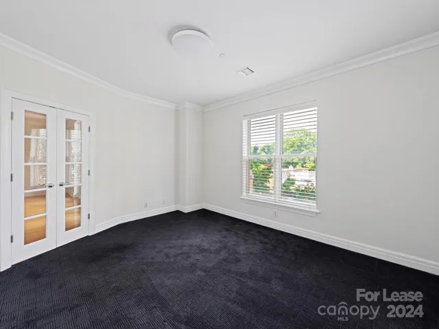 Office / 3rd bedroom