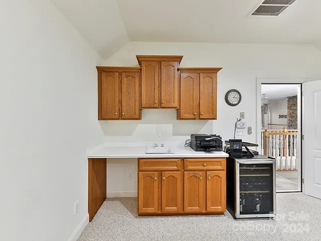 Bonus wet bar and built-ins