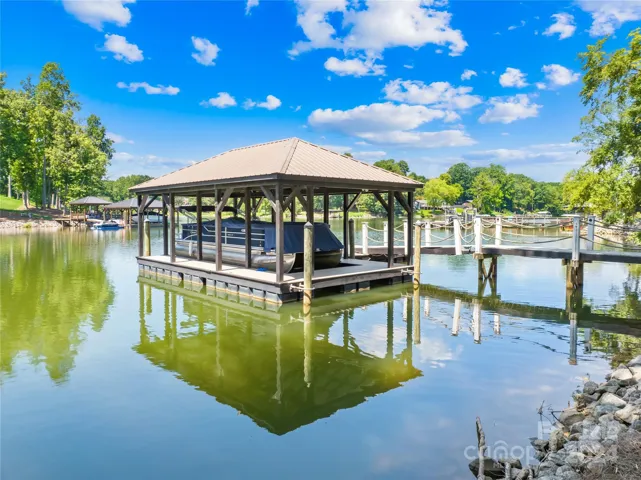 Covered boat dock