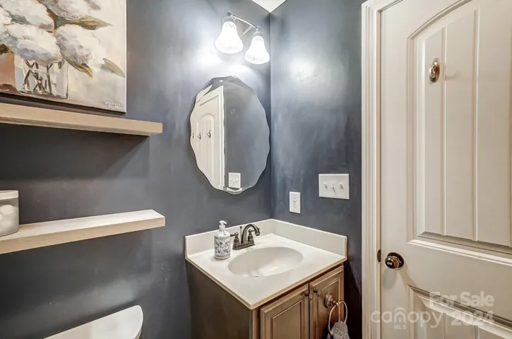 Main bathroom