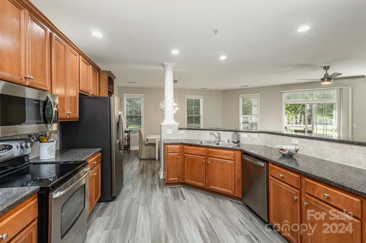 Kitchen with plenty of cupboard space