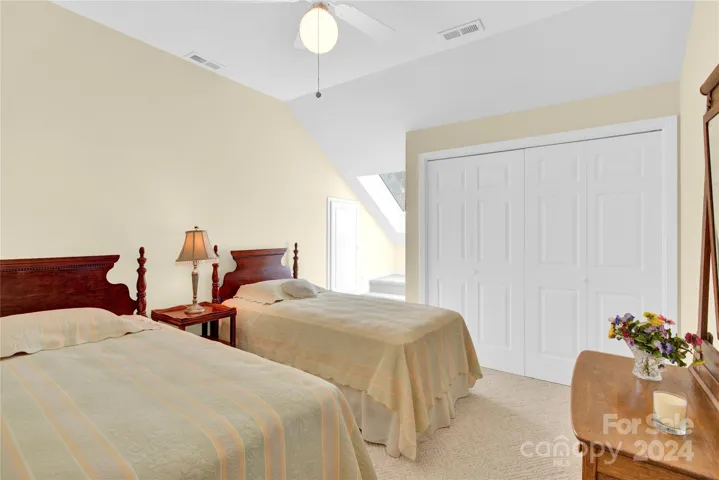 upstairs bedroom 1