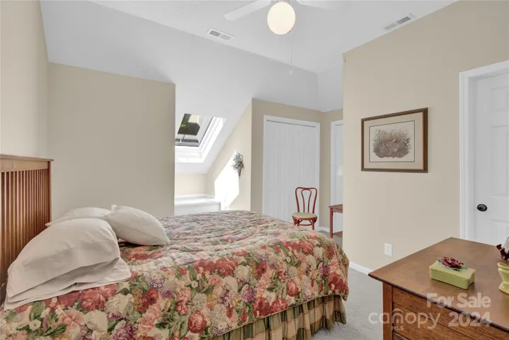 upstairs bedroom 2