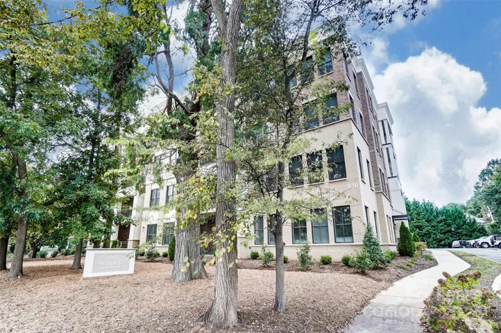 830 Providence Road entry