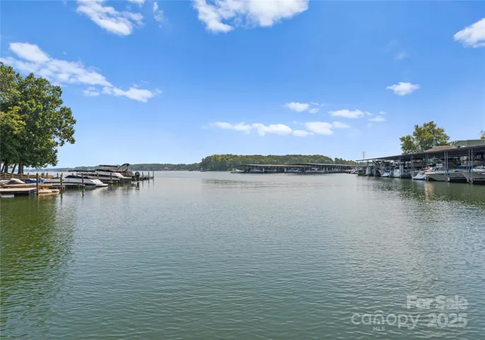 Beautiful Lake Norman Views!