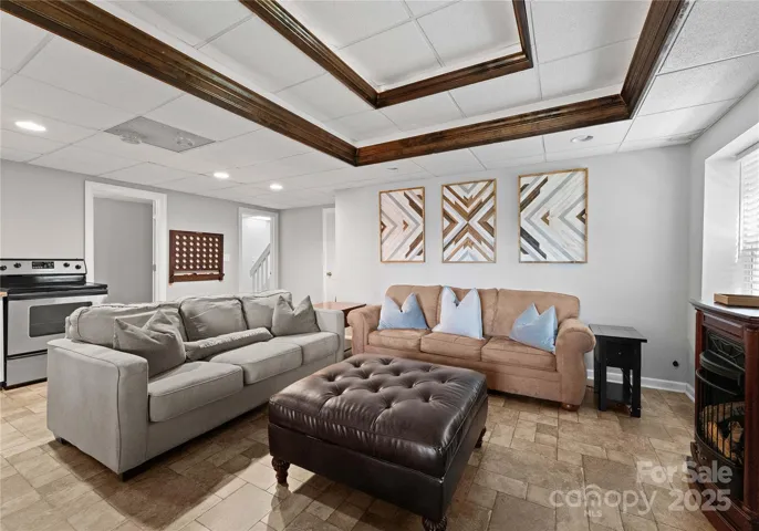 Basement Level 2nd Living Quarters with kitchen