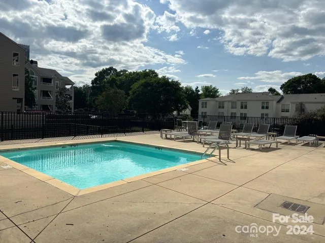 Can't you see yourself relaxing at the pool?