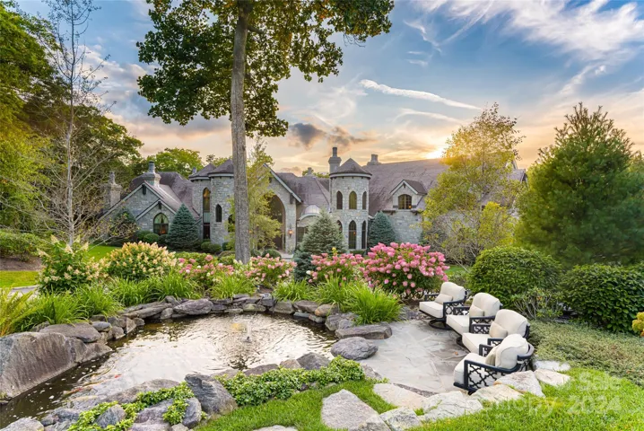 Water feature from the front drive