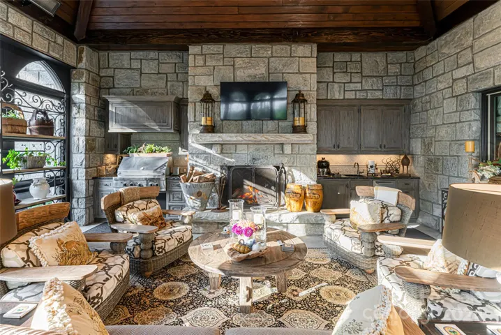 screened porch