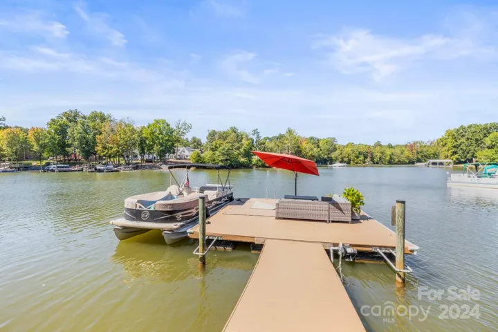 Relax and unwind on the floating dock, or hop on your boat for a fun day on the lake
