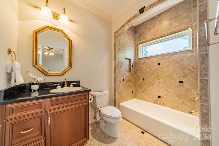 Bedroom 1 ensuite bathroom