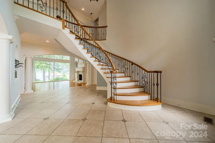 Foyer entrance with lake view